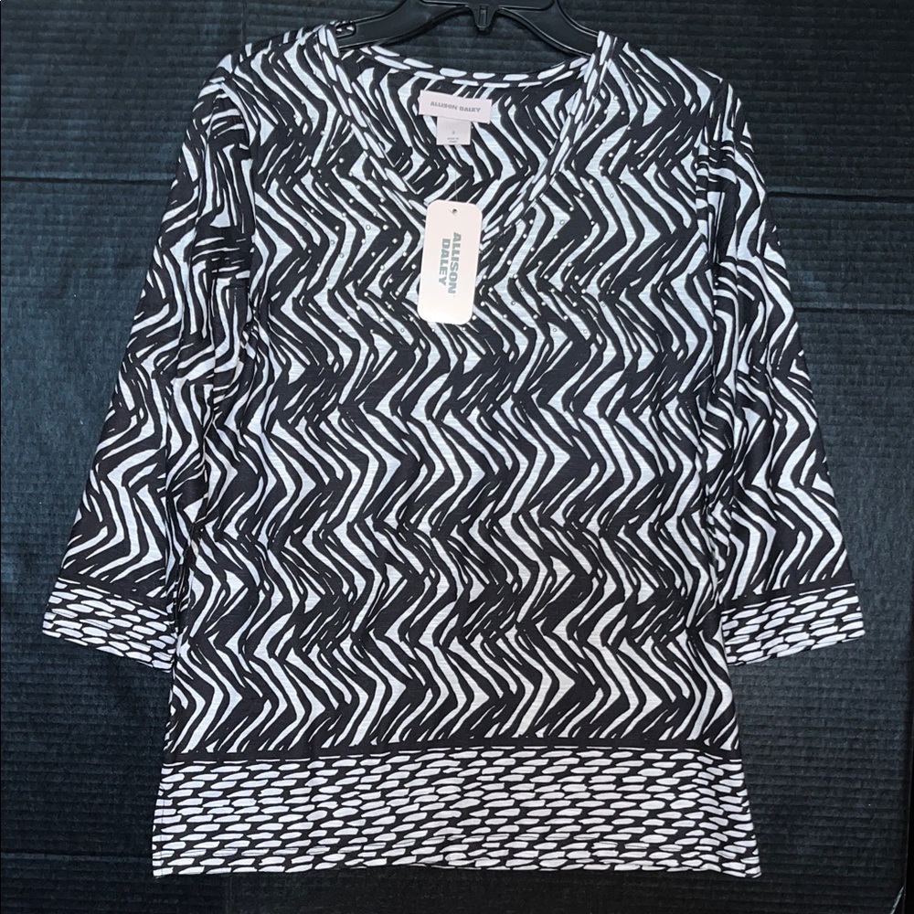 Allison Daley Black and White Zigzag Blouse